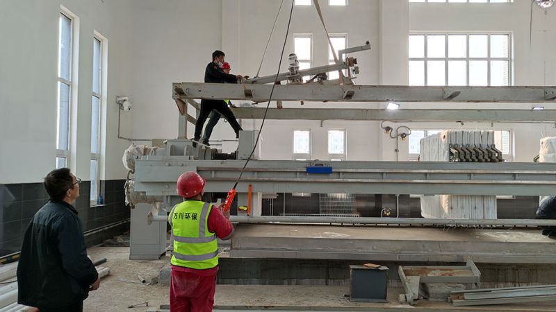 折疊帶式壓濾機的結(jié)(jie)構(gòu)特點